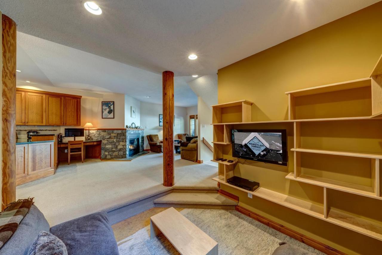 Snowy Creek 14 Villa วิสต์เลอร์ ภายนอก รูปภาพ