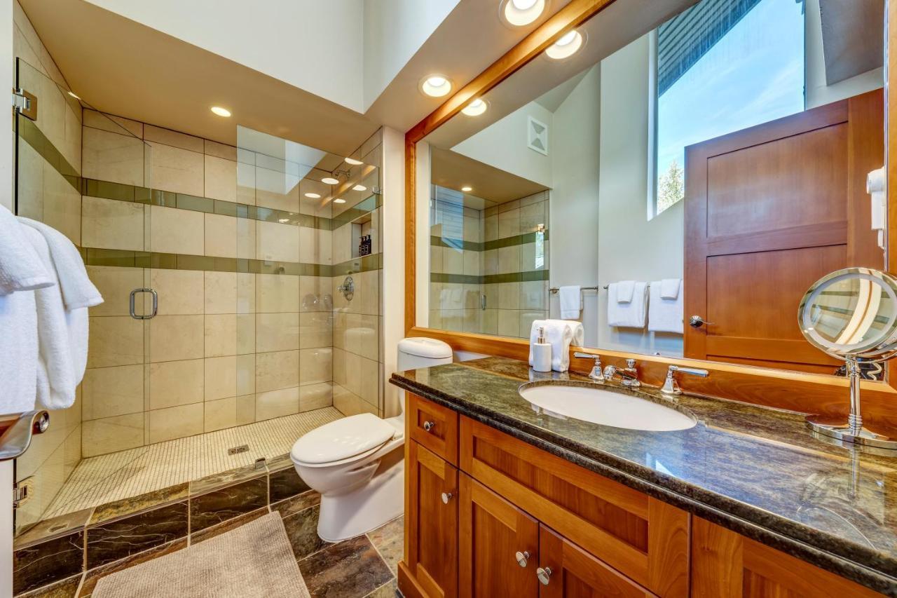 Snowy Creek 14 Villa วิสต์เลอร์ ภายนอก รูปภาพ