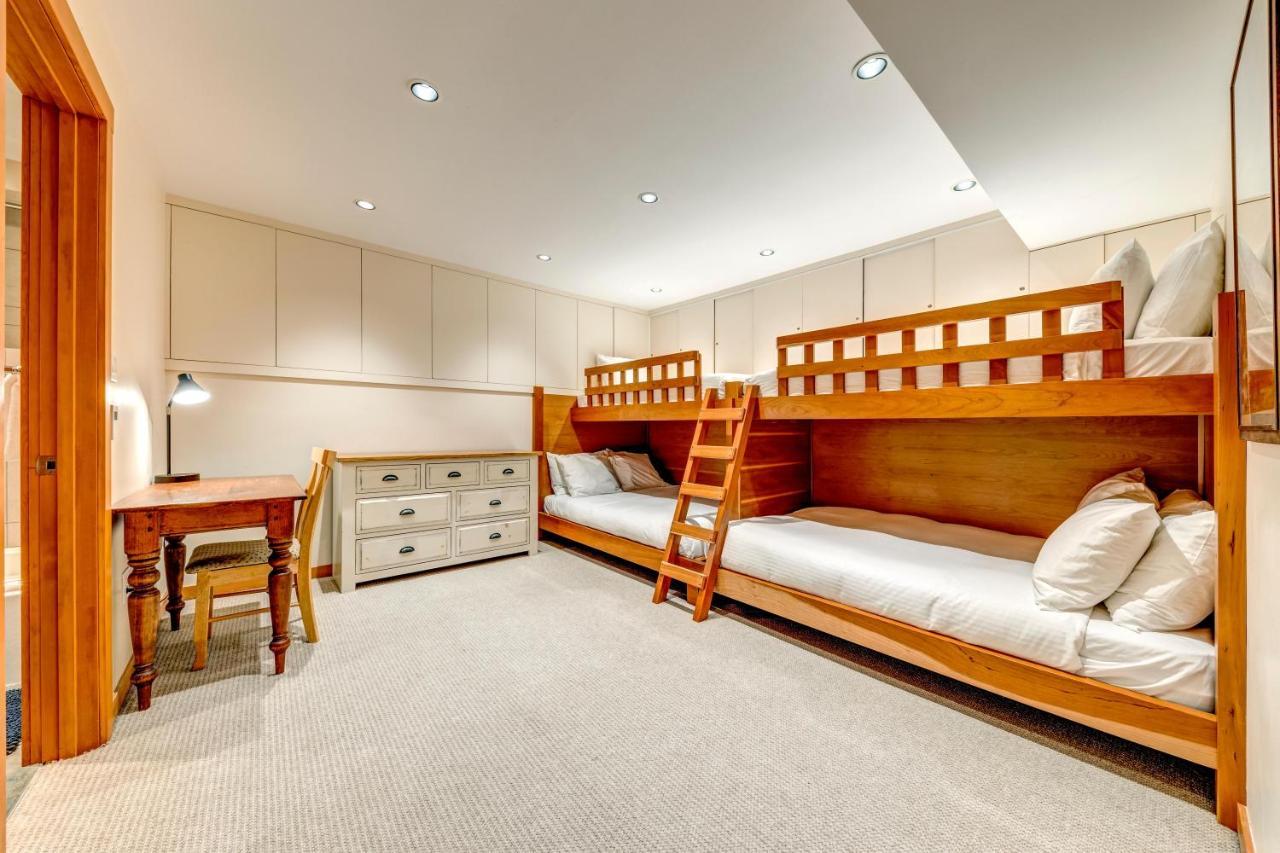 Snowy Creek 14 Villa วิสต์เลอร์ ภายนอก รูปภาพ